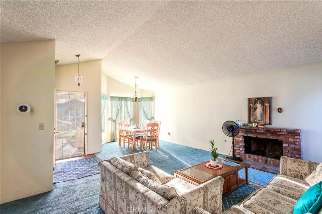 3579 Paine Drive, Riverside, California 92503 home-pic-6